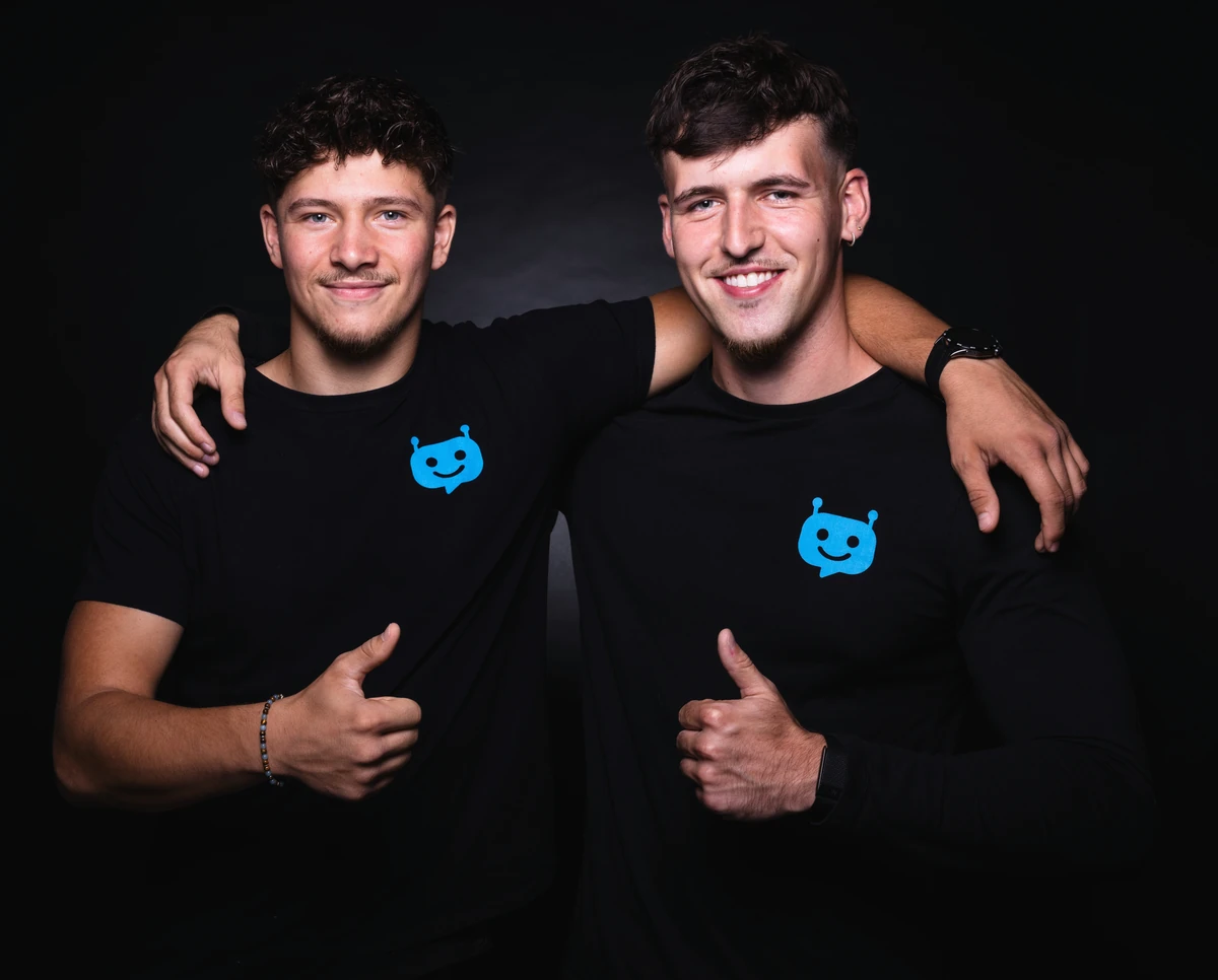 Lukas Britzelmeir und Vincent Mock, die Gründer von wowobot